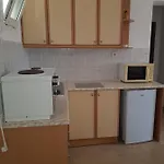 מלון דירות Seaview 4*