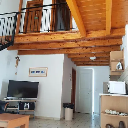 Sea View Aparthotel