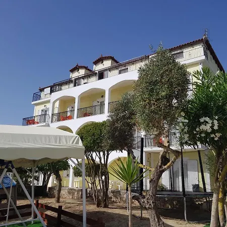 Aparthotel Sea View 2*