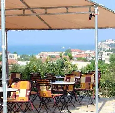 Seaview Aparthotel 4*